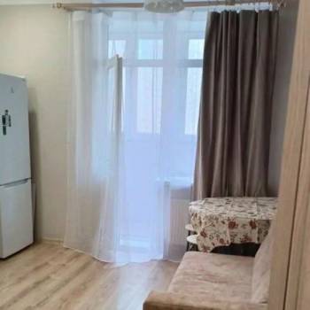 Продается 1-комнатная квартира, 44 м²