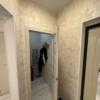Продается 1-комнатная квартира, 32 м²