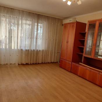 Продается 1-комнатная квартира, 36 м²
