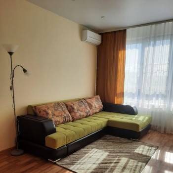 Сдается 1-комнатная квартира, 37 м²