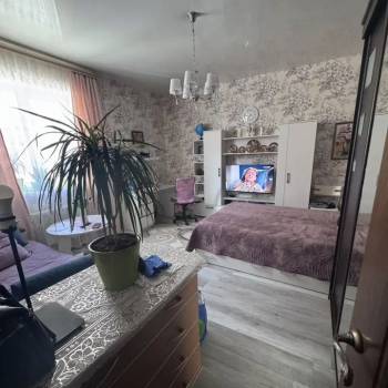 Продается 1-комнатная квартира, 37 м²