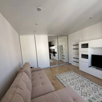 Продается 1-комнатная квартира, 40,1 м²