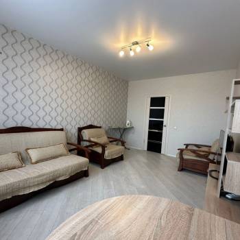 Продается 1-комнатная квартира, 38,5 м²