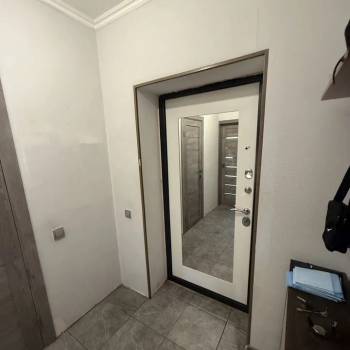 Продается 1-комнатная квартира, 37 м²