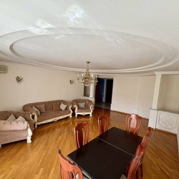 Продается Многокомнатная квартира, 150,3 м²