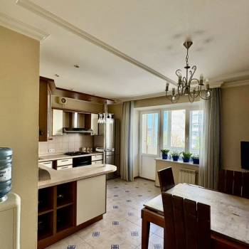 Продается Многокомнатная квартира, 150,3 м²
