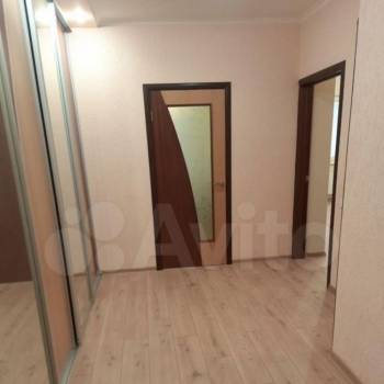Сдается 1-комнатная квартира, 42 м²