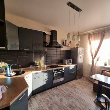 Продается 1-комнатная квартира, 40,6 м²