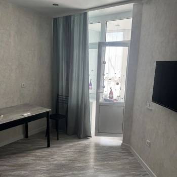 Продается 1-комнатная квартира, 40,7 м²
