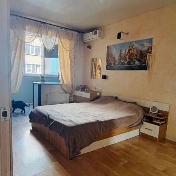 Продается 1-комнатная квартира, 35 м²