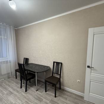 Продается 1-комнатная квартира, 42,6 м²