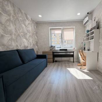 Продается 1-комнатная квартира, 35 м²