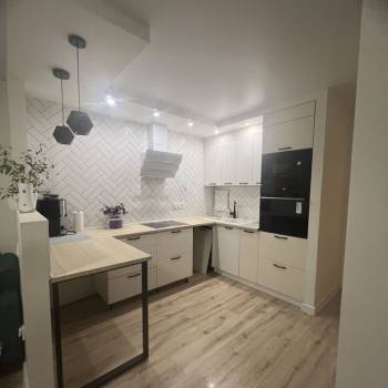 Продается 3-х комнатная квартира, 64,2 м²