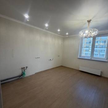Сдается 2-х комнатная квартира, 74 м²