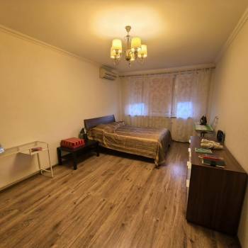 Продается 1-комнатная квартира, 43,2 м²