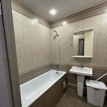 Сдается 1-комнатная квартира, 43 м²