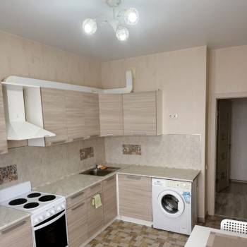 Сдается 1-комнатная квартира, 39 м²