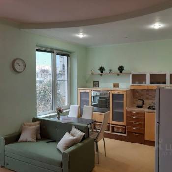 Сдается 1-комнатная квартира, 38 м²