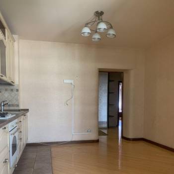 Сдается 2-х комнатная квартира, 85 м²