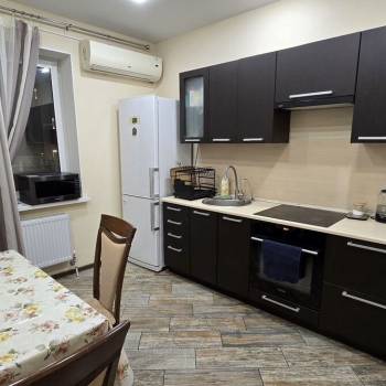 Сдается 2-х комнатная квартира, 55 м²