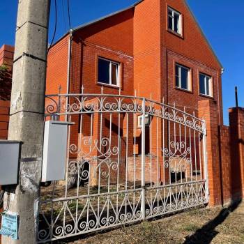 Продается Дом, 290 м²