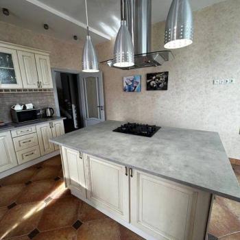 Продается Дом, 389 м²