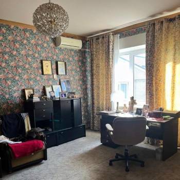 Продается Дом, 350 м²