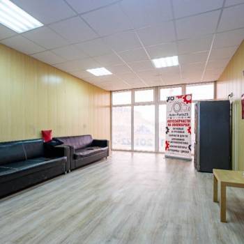 Продается Нежилое помещение, 200 м²
