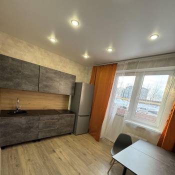 Сдается 1-комнатная квартира, 42 м²