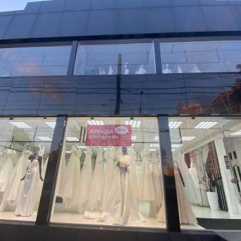 Сдается Торговое помещение, 177 м²