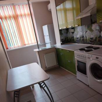 Сдается 1-комнатная квартира, 35 м²