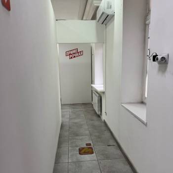 Продается Нежилое помещение, 65 м²