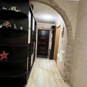 Продается Многокомнатная квартира, 92,3 м²