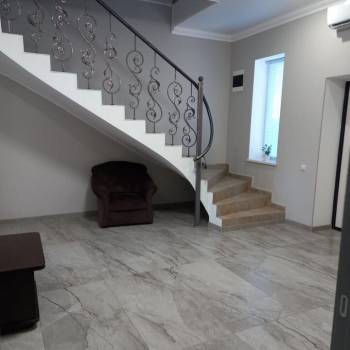 Сдается Нежилое помещение, 130 м²