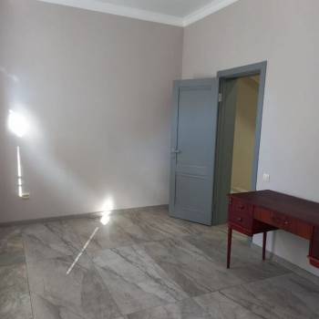 Сдается Нежилое помещение, 130 м²
