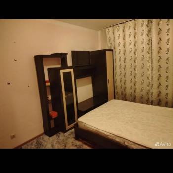 Продается 1-комнатная квартира, 50 м²