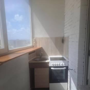 Продается 1-комнатная квартира, 32 м²
