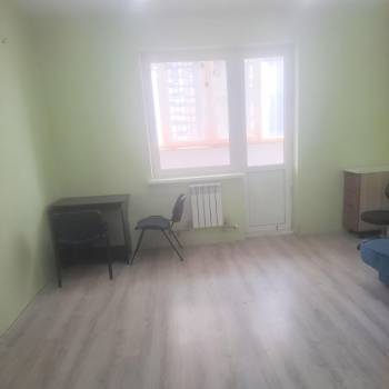 Продается 1-комнатная квартира, 32 м²