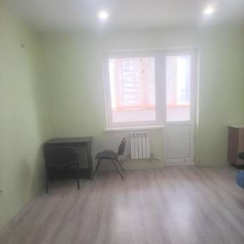 Продается 1-комнатная квартира, 32 м²