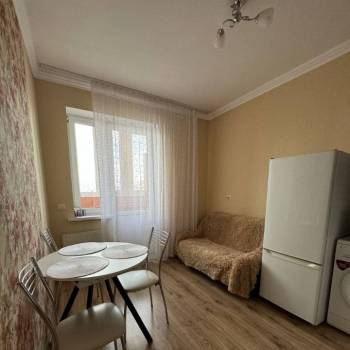 Сдается 1-комнатная квартира, 41 м²