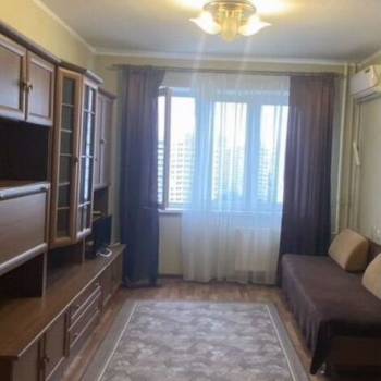 Сдается 1-комнатная квартира, 40 м²