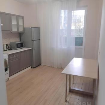 Сдается 1-комнатная квартира, 40 м²