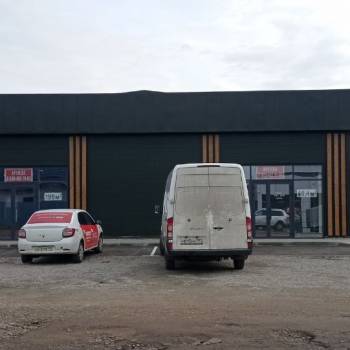 Сдается Нежилое помещение, 235 м²