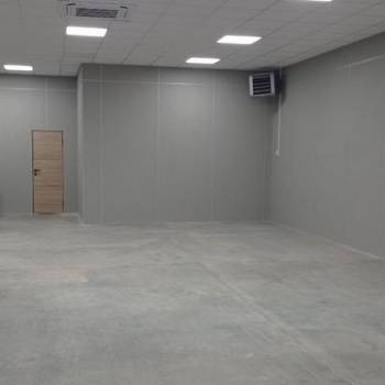 Сдается Нежилое помещение, 235 м²