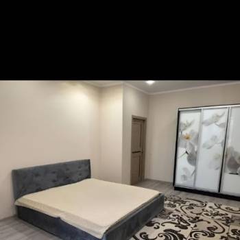 Сдается 1-комнатная квартира, 49 м²