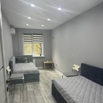 Сдается Многокомнатная квартира, 60 м²