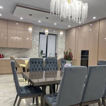 Продается Дом, 303 м²