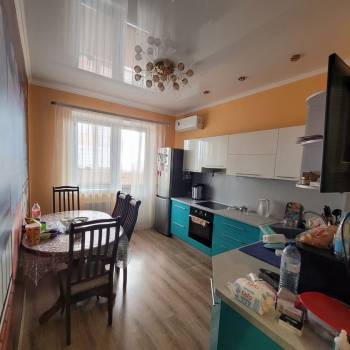 Продается 3-х комнатная квартира, 106 м²