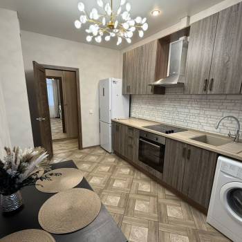 Продается 1-комнатная квартира, 37 м²