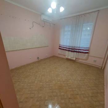 Продается 1-комнатная квартира, 46 м²